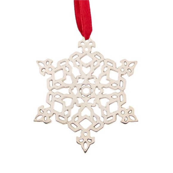 Tiffany & Co. Sterling Snowflake Ornament - Picture 4 of 6